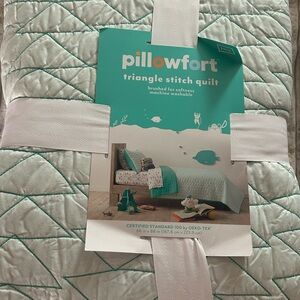 2 Pillowfort Triangle Stitch Quilt and Standard Sham - Aqua | NWT